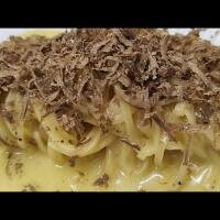 Tagliolini all'uovo burro di bufala e tartufo - TradizionAle Food restaurant