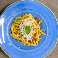 Fusilli con Porcini Zucca salsiccia e Ricotta salata di bufala - PrimeQuerce Mezza Pensione