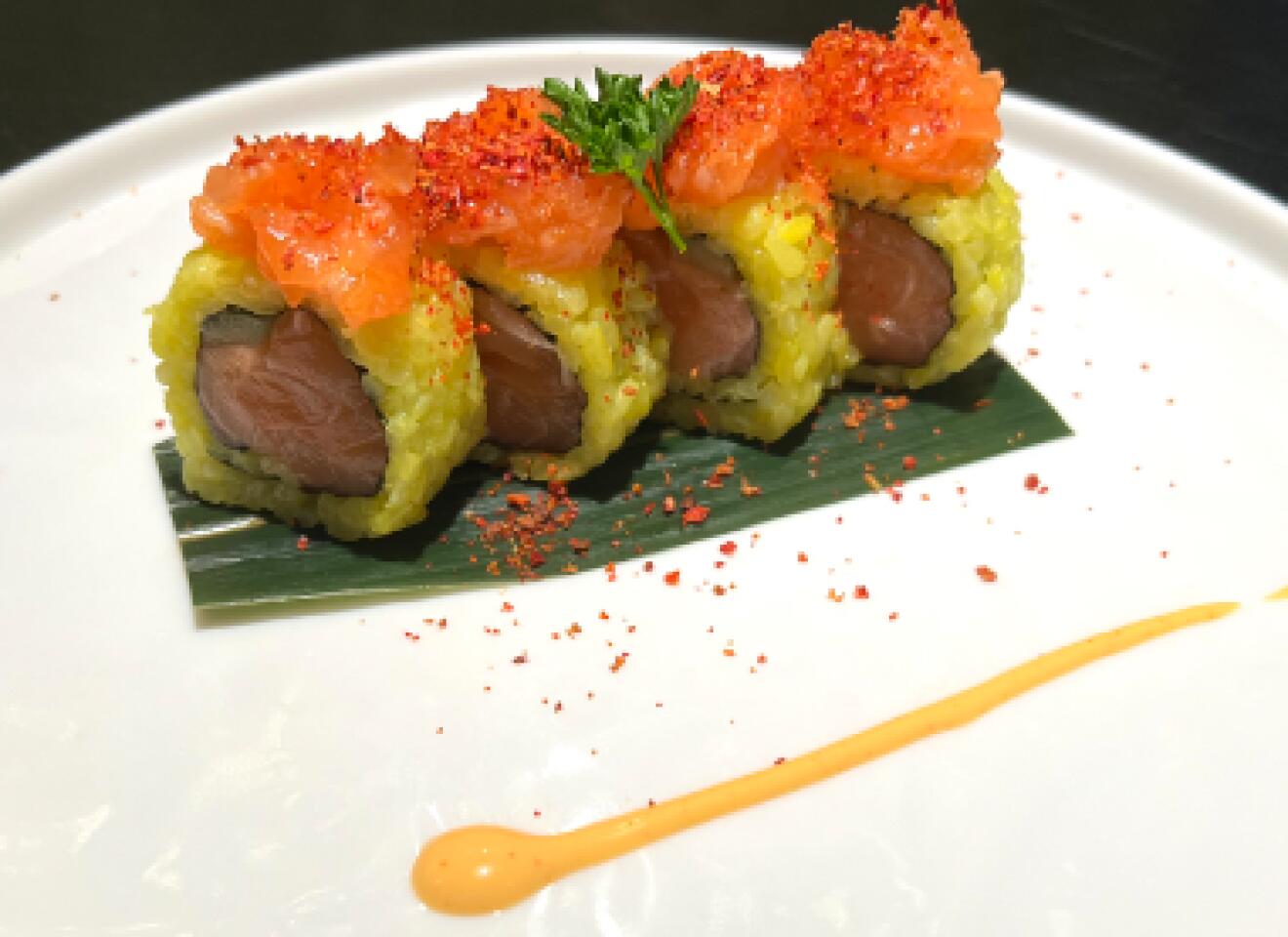 Spicy salmon 8pz - Umaki Salerno