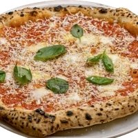 Pizza margherita cilentana - Panuozzo e Pizza da Tina Capaccio