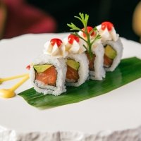 SALMON ROLL 8PZ - Moko Sushi