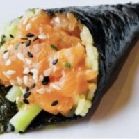 Temaki spicy tartare salmon - Moko Sushi
