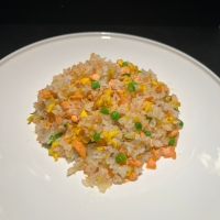 Riso saltato con salmone - Miza Sushi Pompei