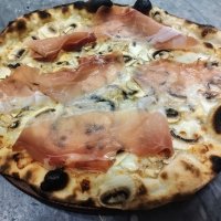 Funghi e prosciutto - Pizza Country