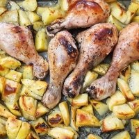 FUSI DI POLLO CON PATATE E CIPOLLA - Tre G Food