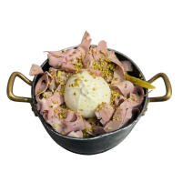 Patatine con pesto di pistacchio , mortadella , burrata fresca - Nicolosi Tavoli