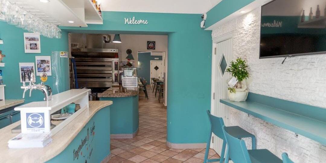 A Pizza House tavoli