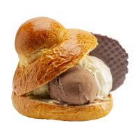 brioche con gelato - Il bar dell'Angolo