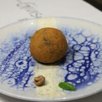 Arancina BURRO E ALICI - Pizzeria Giuseppe Capone