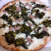 broccoli e salsiccia - Speedy Pizza